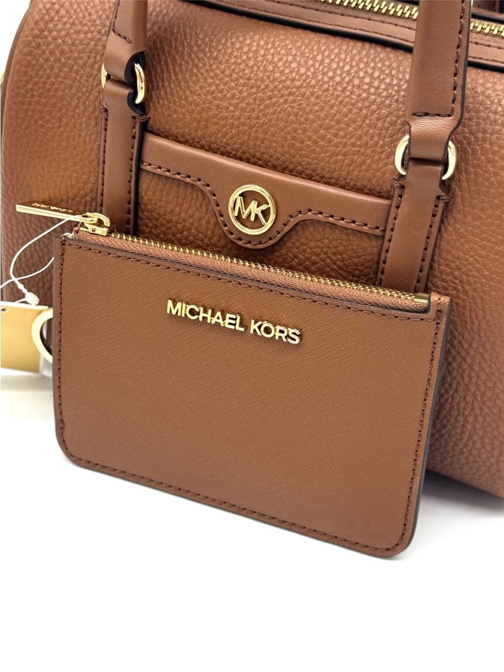 Michael Kors Small Travel Duffle Xbody Bag & Matching TZ Coinpouch Luggage - Picture 9 of 12